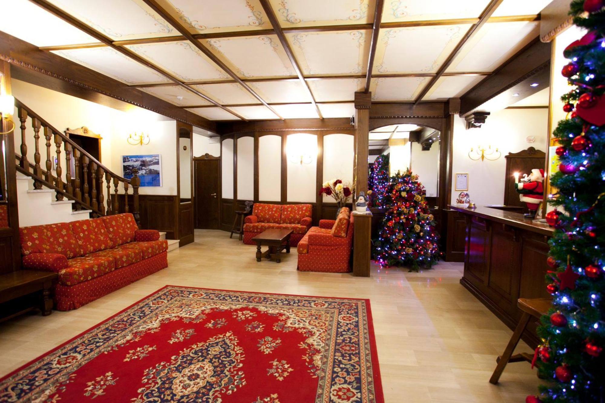 Hotel Sporting Roccaraso Buitenkant foto