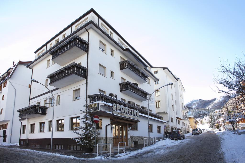 Hotel Sporting Roccaraso Buitenkant foto
